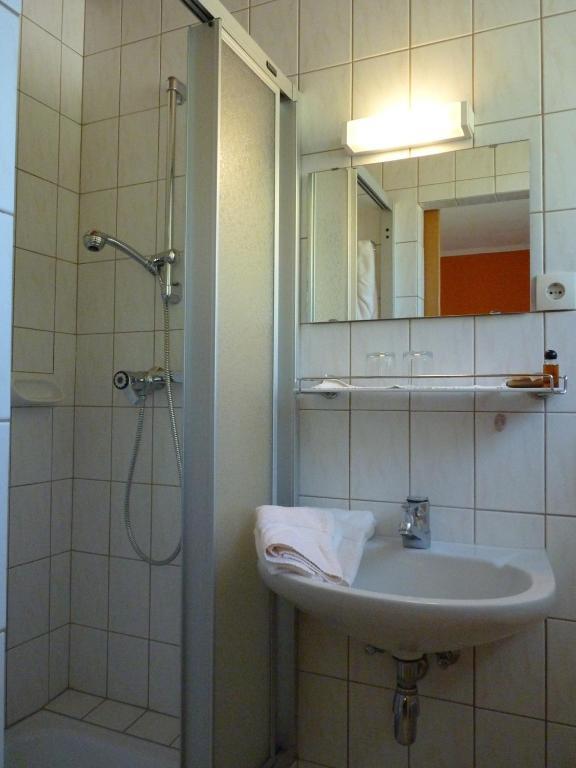 Pension Broenimann Ossiach Habitación foto
